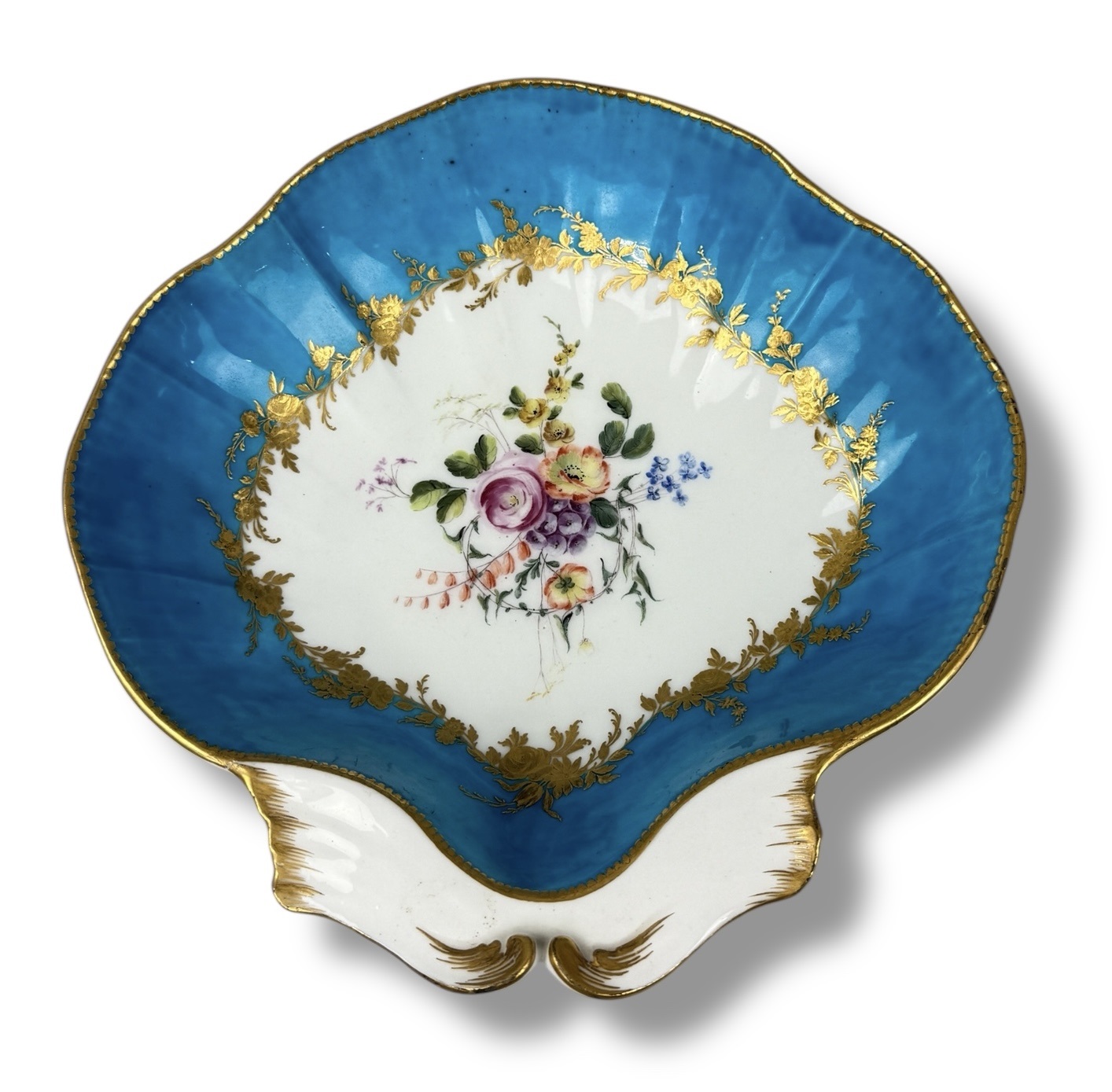 18th Century Vincennes Porcelain 'Clam' dish fetches 20 times estimate