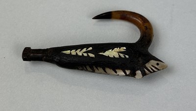 Lot 456 - A 19TH CENTURY TRIBAL FISHING HOOK INLAID WITH MOTHER OF PEARL, PROBABLY SOUTH SEA ISLANDS