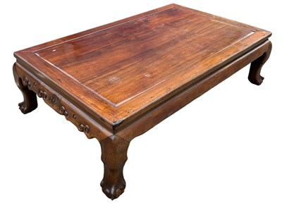 Lot 291 - A LARGE CHINESE HONGMU LOW TABLE, 

Early 20th...