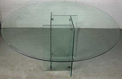 Lot 346 - A LARGE MID CENTURY DESIGN GLASS TABLE, 

The...