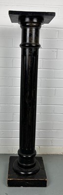 Lot 467 - A PAINTED BLACK PEDESTAL STAND, 

107cm H