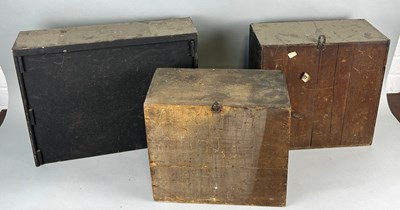 Lot 53 - A GROUP OF THREE ANTIQUE TAXIDERMY CASED BIRDS...