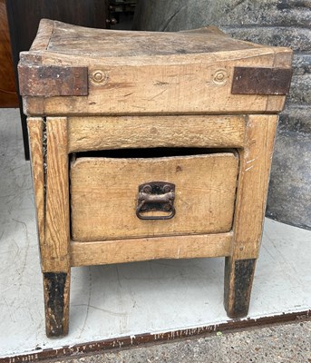 Lot 75 - AN ANTIQUE BUTCHERS BLOCK, 

75cm x 60cm x 60cm