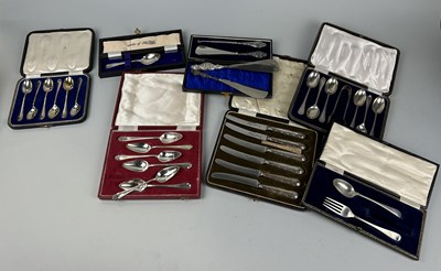 Lot 260 - A COLLECTION OF CASED SILVER CUTLERY MOSTLY SPOONS (QTY)