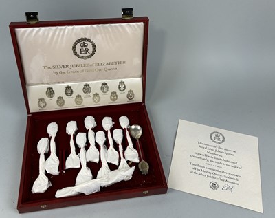 Lot 263 - A ROYAL SILVER JUBILEE CASED SPOON SET LIMITED EDITION NUMBER 1036 OUT OF 2000 SETS EVER MADE