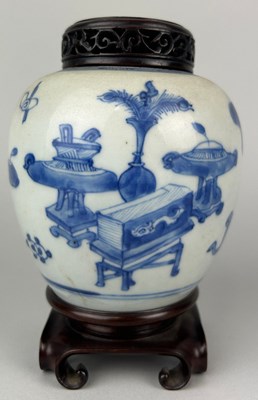 Lot 133 - A CHINESE KANGXI PERIOD BLUE AND WHITE JAR...