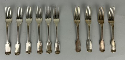 Lot 151 - A COLLECTION OF SILVER FORKS TO INCLUDE FOUR...