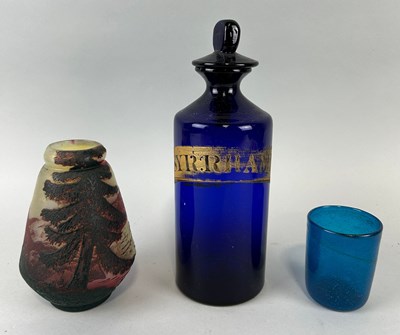 Lot 201 - A 19TH CENTURY BLUE GLASS PHARMACY JAR,...