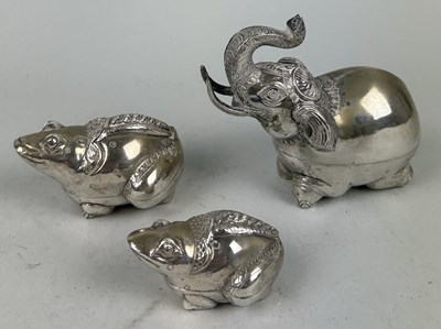 Lot 303 - THREE FOREIGN SILVER ANIMALS, TO INCLUDE ELEPHANT AND TWO TOADS (3)