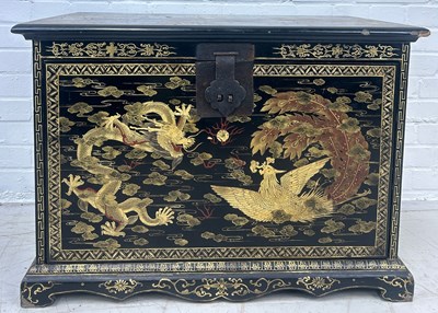 Lot 524 - A 19TH CENTURY CHINESE BLACK LACQUERED AND...