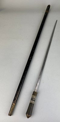 Lot 545 - AN ANTIQUE INDIAN SWORD STICK, 

90cm L