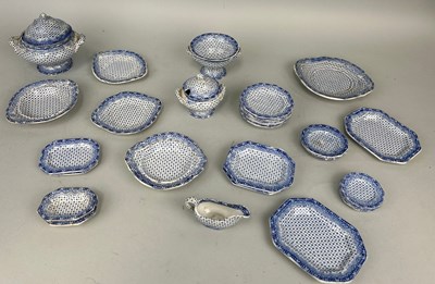 Lot 564 - A COLLECTION OF BLUE AND WHITE CHINA PROBABLY...