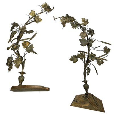 Lot 592 - A PAIR OF BRASS WHEATSHEAF SCULPTURES WITH...