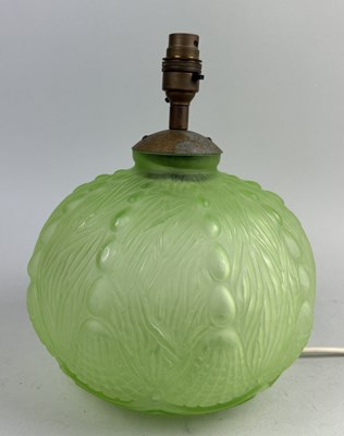 Lot 977 - AN ART DECO DESIGN GREEN GLASS TABLE LAMP