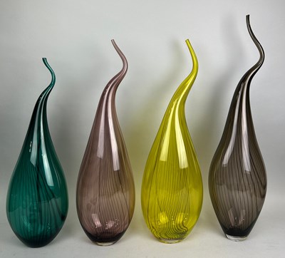 Lot 623 - A GRADUATED SET OF MURANO GLASS VASES...