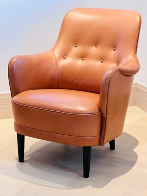 Lot 652A - CARL MALMSTEN: A TAN LEATHER 'SAMSAS' ARMCHAIR,...