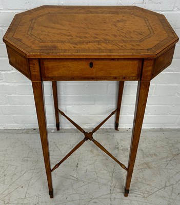 Lot 658 - A LATE 18TH OR EARLY 19TH CENTURY SATINWOOD...