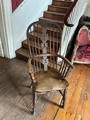 Lot 51 - AN ANTIQUE SPINDLE BACK WINDSOR ARMCHAIR ALONG...