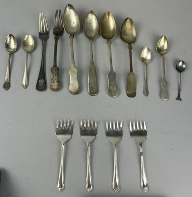 Lot 144 - A GROUP OF SILVER CUTLERY TO INCLUDE SPOONS...