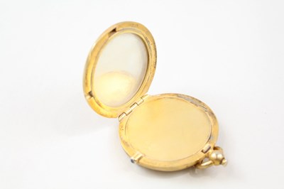 Lot 171 - A 925 STERLING SILVER AND GILT LADIES VANITY...