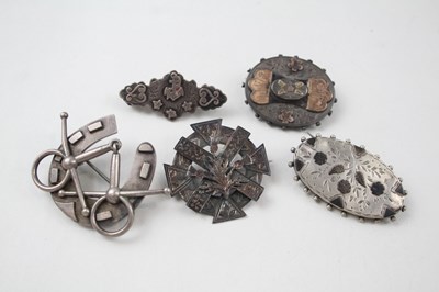 Lot 189 - FIVE SILVER ANTIQUE BROOCHES INCLUDING...