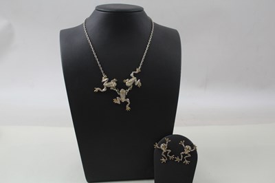 Lot 197 - SILVER FROG JEWELLERY SET INCLUDING NECKLACE...