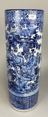 Lot 293 - A CHINESE BLUE AND WHITE CERAMIC UMBRELLA...