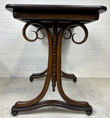 Lot 1043 - A 19TH CENTURY TABLE ATTRIBUTED TO THONET BENTWOOD