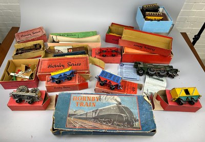 Lot 618 - A LARGE COLLECTION OF HORNBY TRAINS, STATION...