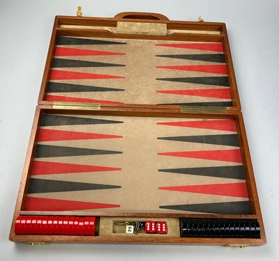 Lot 624 - AN ITALIAN BACKGAMMON SET HOUSED IN A WOODEN...