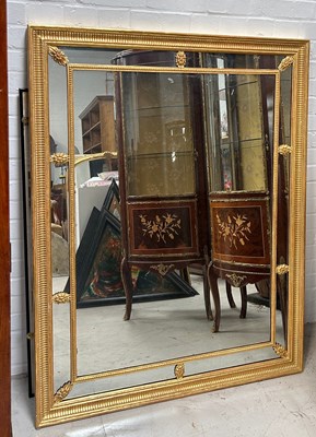 Lot 728 - A LARGE ITALIAN GILT WOOD WALL MIRROR, 

133cm...