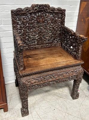 Lot 735 - A LARGE EARLY 20TH CENTURY CHINESE ROSEWOOD...