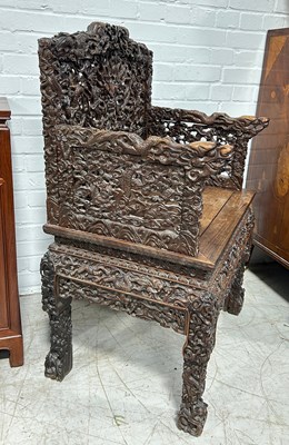 Lot 735 - A LARGE EARLY 20TH CENTURY CHINESE ROSEWOOD...