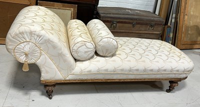 Lot 762 - A REGENCY STYLE CHAISE LONGUE OR DAY BED...