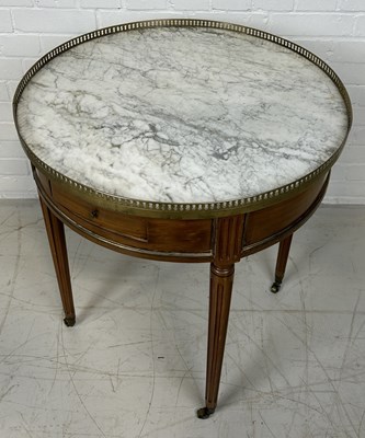 Lot 1154 - AN 19TH CENTURY FRENCH WALNUT CIRCLE SIDE TABLE, IN THE STYLE OF 18TH CENTURY WITH MARBLE TOP