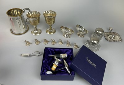 Lot 829 - A COLLECTION OF SILVER PLATED / METAL ITEMS (QTY)