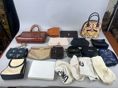 Lot 845A - A COLLECTION OF FASHION HANDBAGS (QTY)