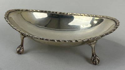 Lot 93 - A SILVER DISH WITH CLAW AND BALL FEET,...