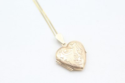 Lot 182 - 9CT GOLD HEART LOCKET PENDANT NECKLACE...