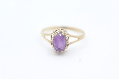 Lot 195 - 9CT GOLD CLAW SET OVAL CUT AMETHYST SOLITAIRE...