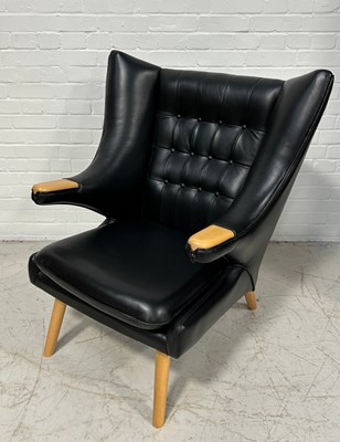 Lot 556 - A HANS WEGNER STYLE 'PAPA BEAR' CHAIR, 

100cm...