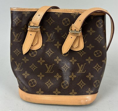 Lot 699 - A LOUIS VUITTON VINTAGE NOÉ MONOGRAM BAG