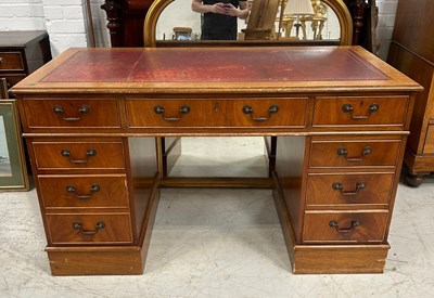 Lot 612 - A REPRODUCTION PEDESTAL DESK, 

138cm x 80cm x...