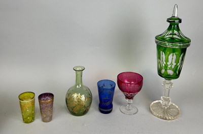 Lot 624 - A COLLECTION OF DECORATIVE GLASSWARE, 

To...