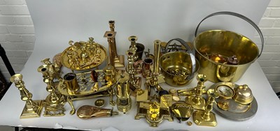 Lot 674 - A LARGE COLLECTION OF BRASS WARE (QTY)