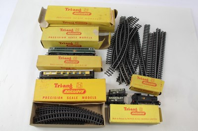 Lot 762 - VINTAGE TRIANG TT GAUGE INC LOCOS TANK 4760,...