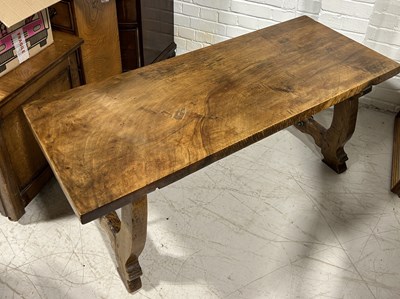 Lot 1068 - A SPANISH OAK WALNUT TRESTLE LOW TABLE