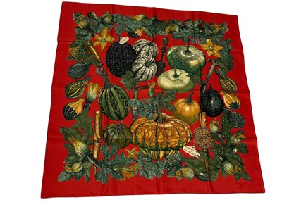 Lot 849 - AN HERMES SILK SCARF 'CITROUILLES & COLOQUINTES PATTERN