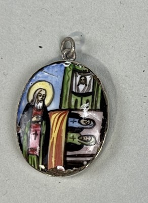 Lot 184 - A RUSSIAN SILVER ENAMEL PENDANT