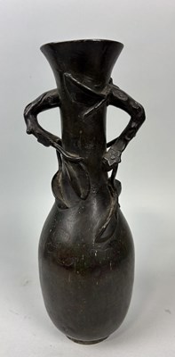 Lot 251 - CHINESE BRONZE VASE, 17/18TH CENTURY